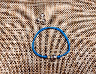 Bracelet petanque bleu clair